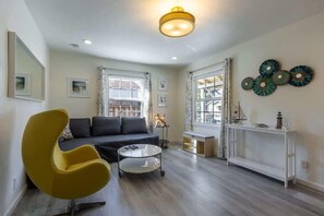 Room - Marbella Lane Convenient Home In Sunnyvale (Sunnyvale)