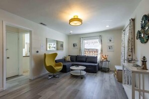 Room - Marbella Lane Convenient Home In Sunnyvale (Sunnyvale)
