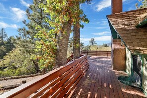 Room - Mountain Hideaway On Maryland #2494 (Big Bear Lake)
