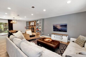 Room - Wildwood Lodge #2087 (Big Bear Lake)