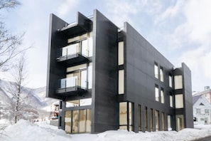 Exterior - Cedars Hotel Hakuba (Otari)