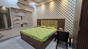 Unclassified image, 4 of 16, button - Kothari Guest House (Puri)