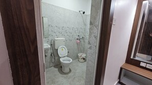 Unclassified image, 3 of 16, button - Kothari Guest House (Puri)