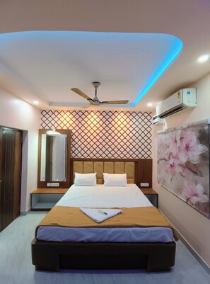 Unclassified image, 2 of 16, button - Kothari Guest House (Puri)