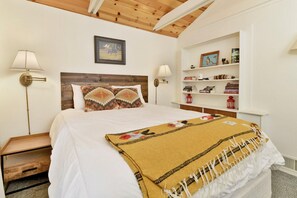 Room - Bow Canyon Cabin #2172 (Big Bear Lake)