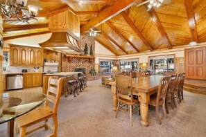 Room - Bearfoot Lodge #2030 (Big Bear Lake)