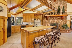 Room - Bearfoot Lodge #2030 (Big Bear Lake)