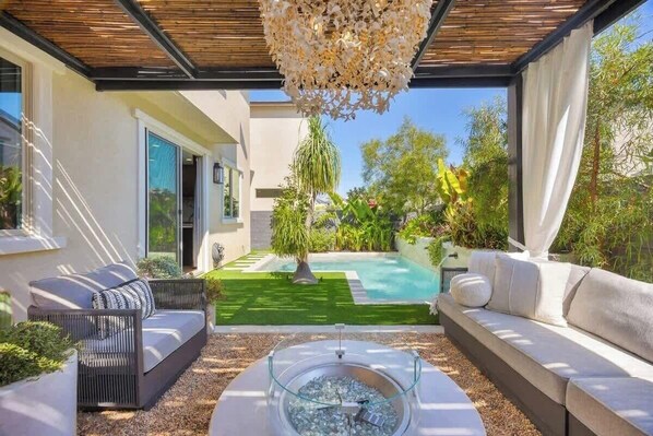 Terrace/patio - @marbella Lane - Stylish Dream Home In Rmv W/ Pool (San Juan Capistrano)