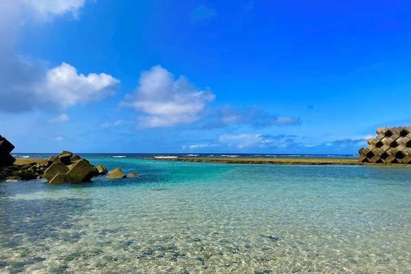 Beach - Vrbo Property (奄美市)