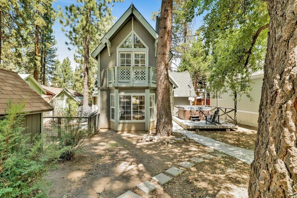 Terrace/patio - Green Canoe Cabin #2293 (Big Bear Lake)