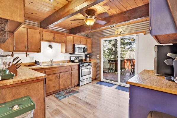 Room - Natures Delight #2413 (Big Bear Lake)
