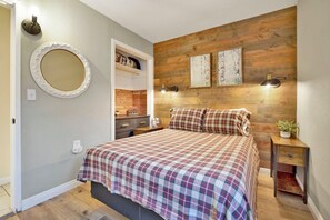 Room - Beary Cozy Cabin #2315 (Big Bear Lake)