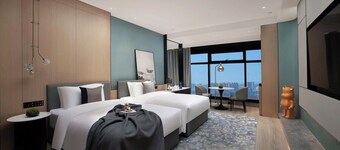 Crowne Plaza Mingyue Hotel