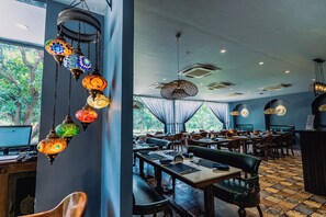 Dining - Anchaviyo Resort (Vada)