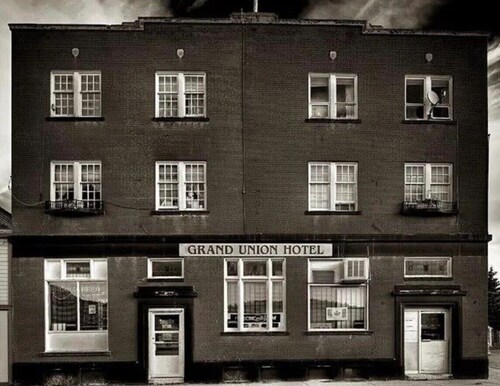 Grand Union Hostel