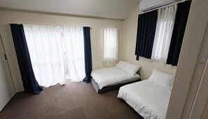 Room - Spacious & Comfortable Tokyo Home, Full Kitchen, Bath & Family-Friendly Stay (Toshima City)
