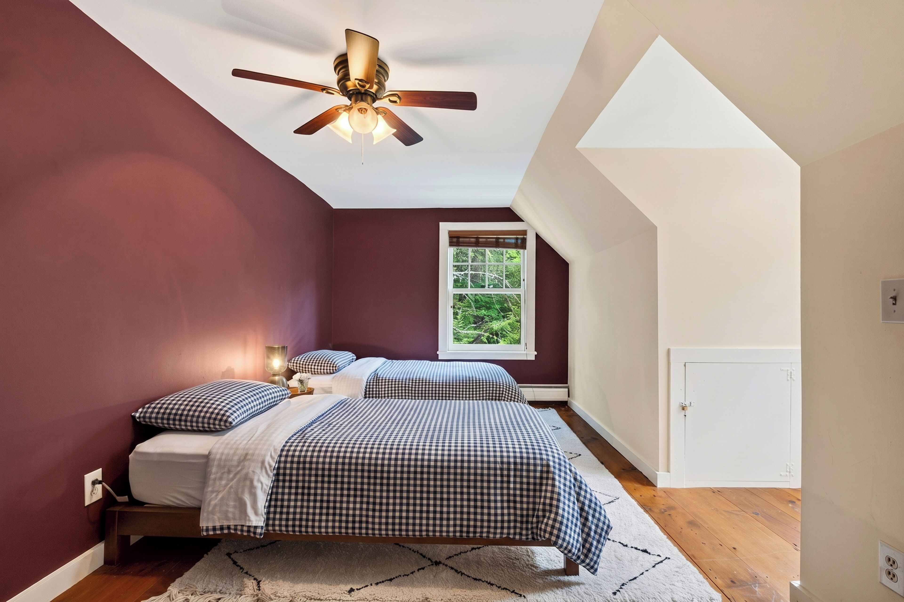 4 bedrooms, desk, free WiFi, bed sheets