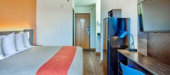 1 King Bed | Nsmk,