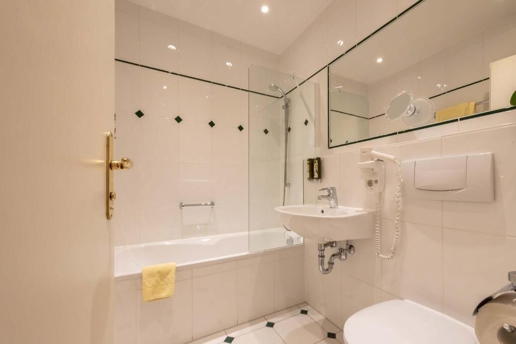Einzelzimmer | Badezimmer