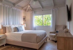 Room - Luxurious 4-Bedroom Villa with Private Pool in La Romana (La Romana)