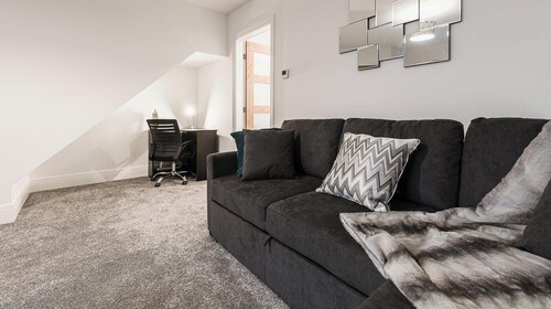 7 Tannery House | Wi-Fi | Parking | Contractors