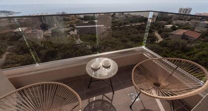 Hotel D'Iman - Classic Triple Room with Sea View and Balcony (302)