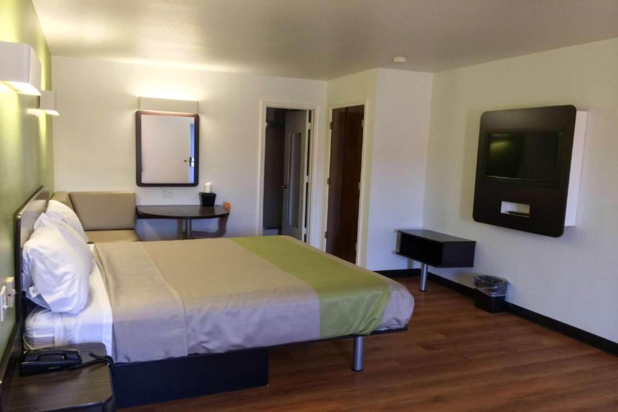 1 bedroom