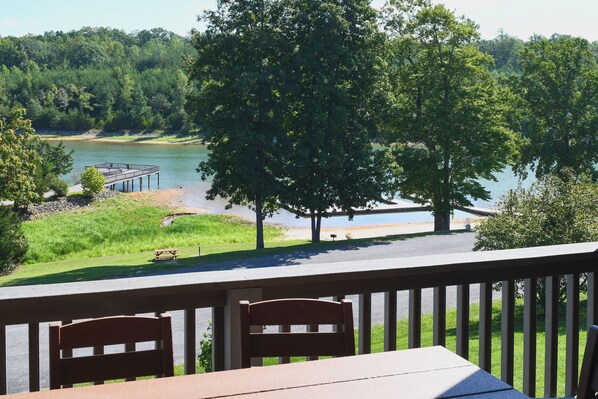 Outdoor dining - Waterfront Condo w/ Cove View on Smith Mtn Lake (Huddleston)