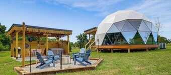 Tiki Dome Retreat w/ Private Hot Tub in Butler