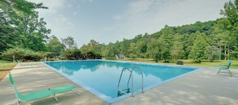 Stables & Trails! 2 Homes in Koalin Farms