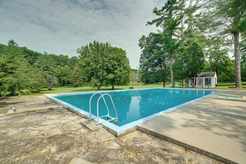 Stables & Trails! 2 Homes in Kaolin Farms