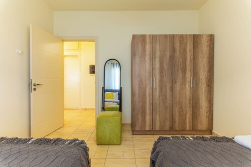 Levantine - 3BR Apt & Terrace in Batroun