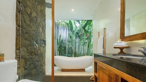 Villa, Patio, Pool View | Bathroom - De Metra Villa Ubud by GenuineHost (Kabupaten Gianyar)
