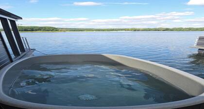 Houseboat Marina with Hot Tub