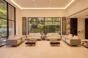 Unclassified image, 4 of 52, button - Lemon Tree Premier Vadodara (Vadodara)