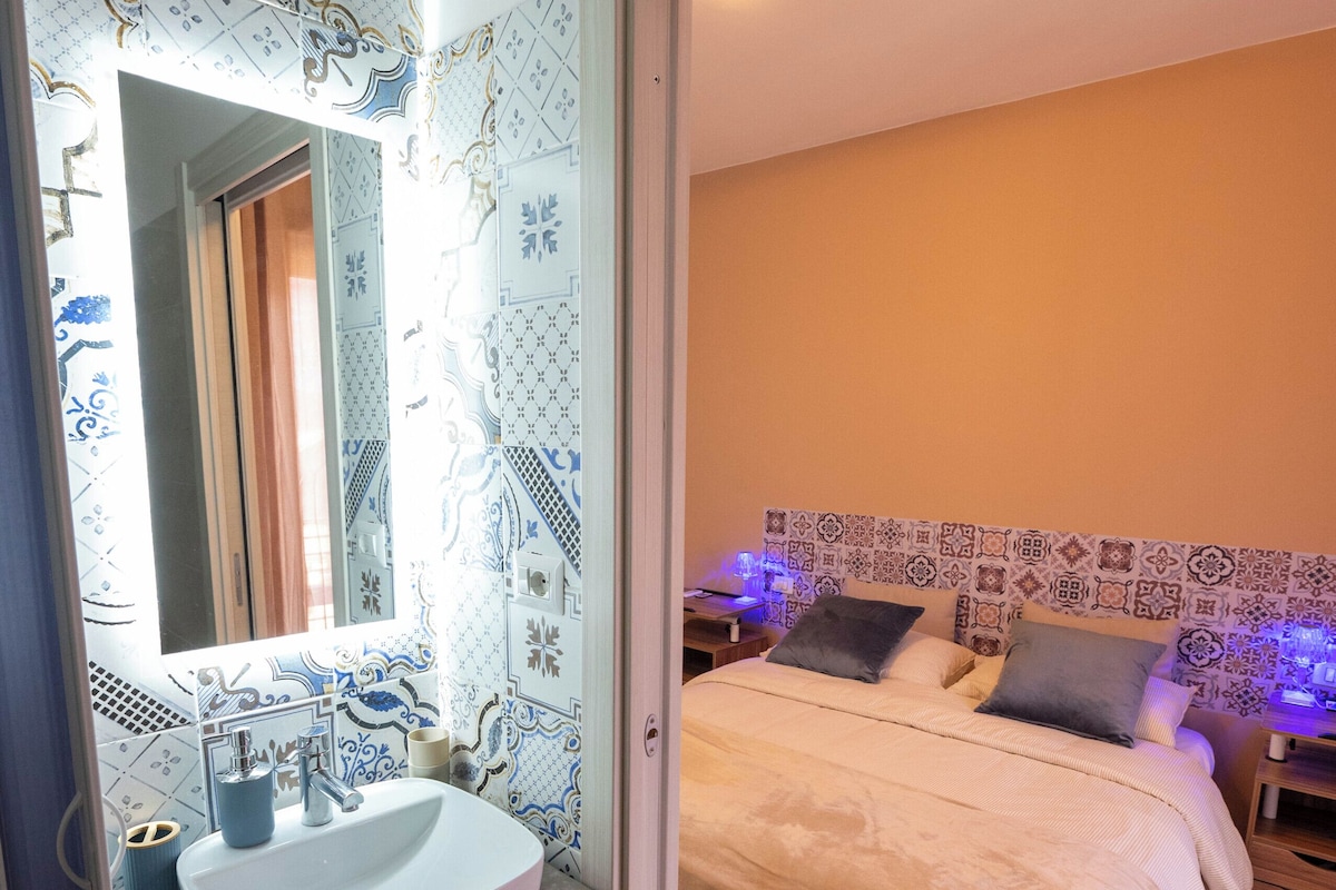 Triple Room, Balcony | Iron/ironing board, free WiFi