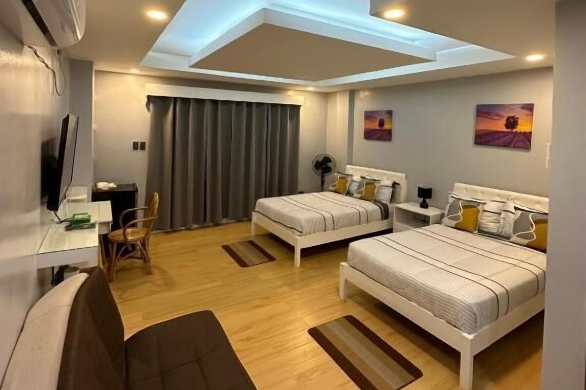 Chambre Quadruple Deluxe, balcon, vue piscine