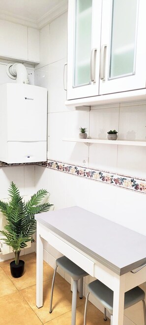 Interior - Nice, centrally located two-bedroom apartment (Santander)