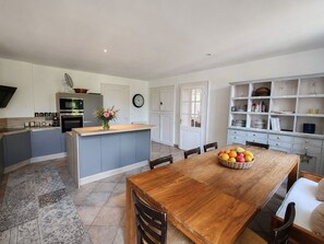 Dining - Vrbo Property (Unknown)