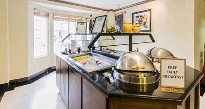 Cozy 1BR Suite w/ Kitchen | Free Breakfast + Pool