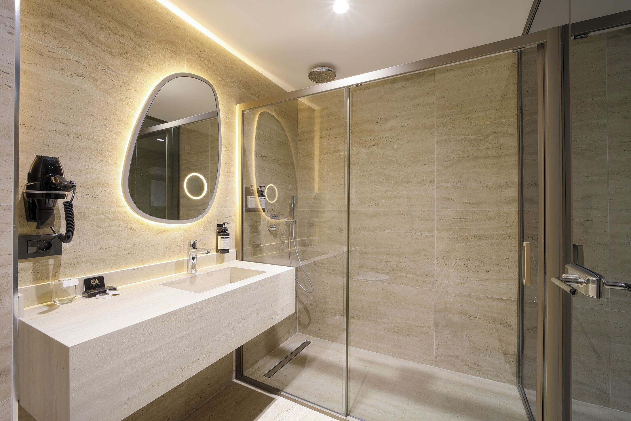 Shower, free toiletries, hair dryer, slippers