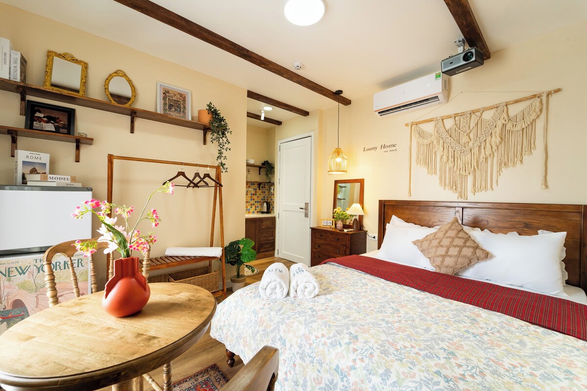 Junior Double Room | Desk, free WiFi