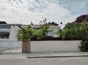 Ngoại thất