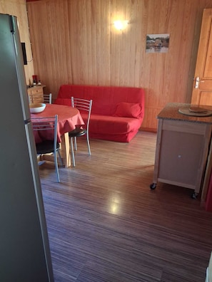 Living area - Vrbo Property (EVISA)