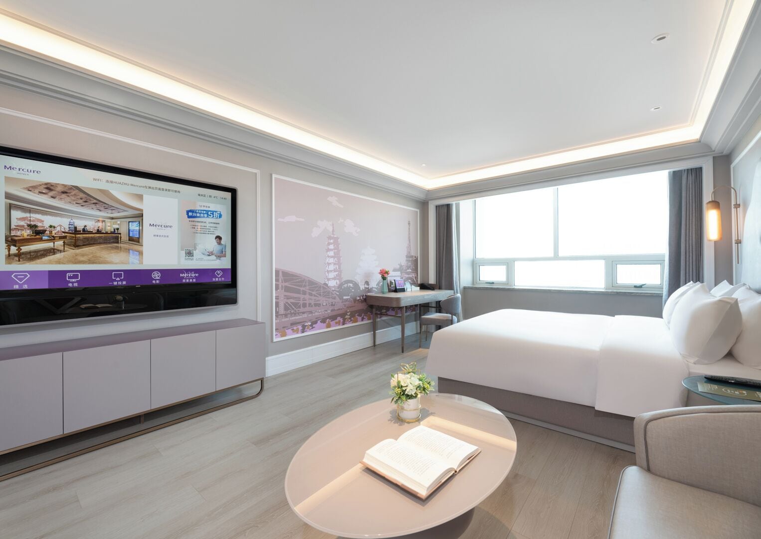 Room, 1 King Bed | Minibar (free items), desk, laptop workspace, WiFi (free)