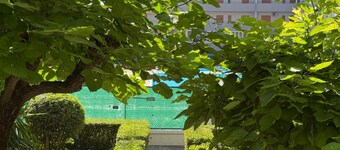 A cozy and comfortable 49 square meters apartment, perfect for five people, located on the first floor of a building with an elevator (NOT accessible to people with disabilities).The property is situated within the Anna Maria residential complex in Lid
