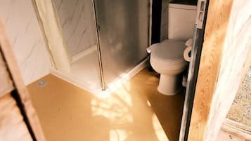 Håndklæder, Sæbe, Shampoo, Toiletpapir