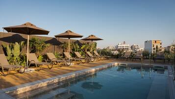 Rooftop pool