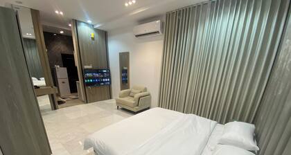 Studio Apartment in Al Hamdaniyah-J4
