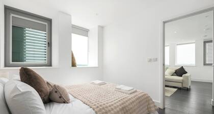 Bright 2BD 2bath Sleeps 6 London View